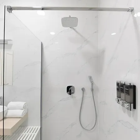 Luxury Modern With View Апартаменты Прага