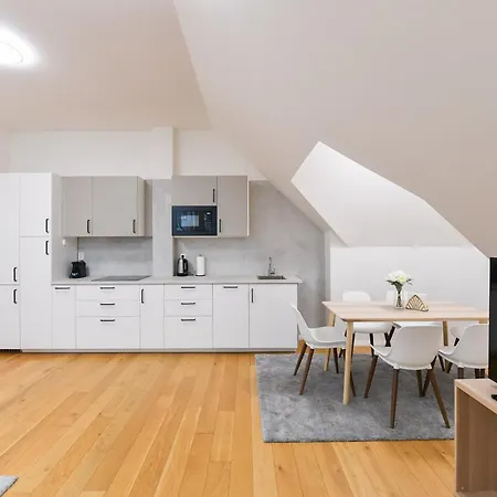 Апартаменты Luxury Modern With View