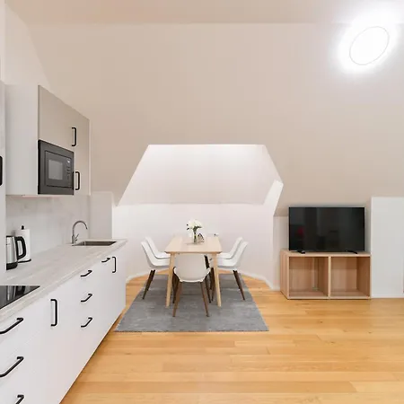 Апартаменты Luxury Modern With View Прага