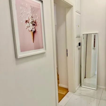 Апартаменты Luxury Modern With View Прага