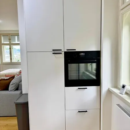 Luxury Modern With View Апартаменты *