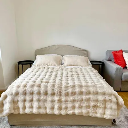 Апартаменты Luxury Modern With View *