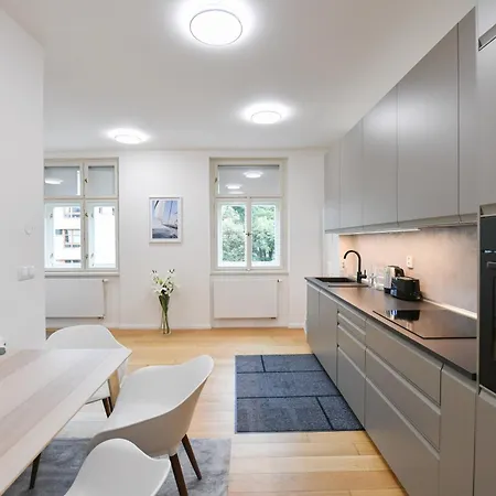 Luxury Modern With View Апартаменты Прага