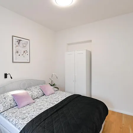 Luxury Modern With View Апартаменты Прага