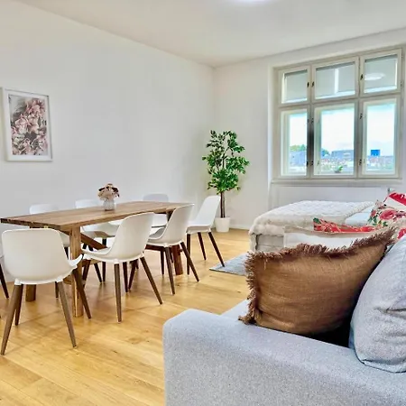Luxury Modern With View Апартаменты