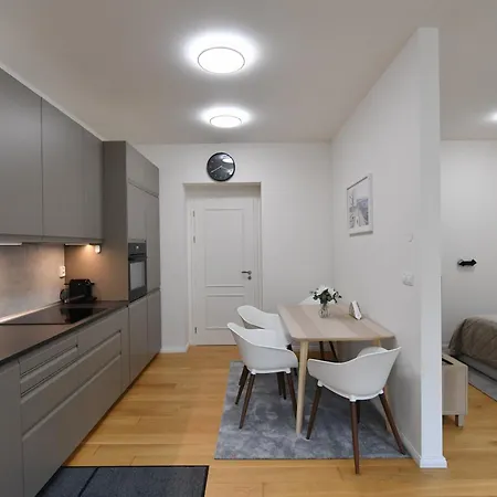 Luxury Modern With View Прага