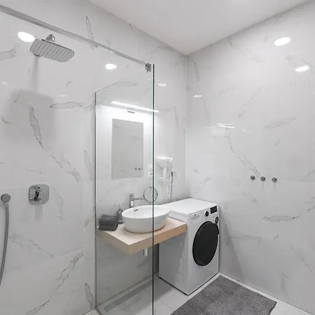Апартаменты Luxury Modern With View Прага