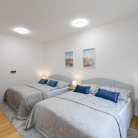 Апартаменты Luxury Modern With View