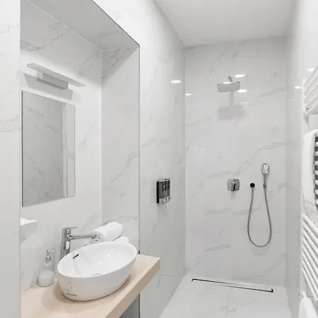 Апартаменты Luxury Modern With View